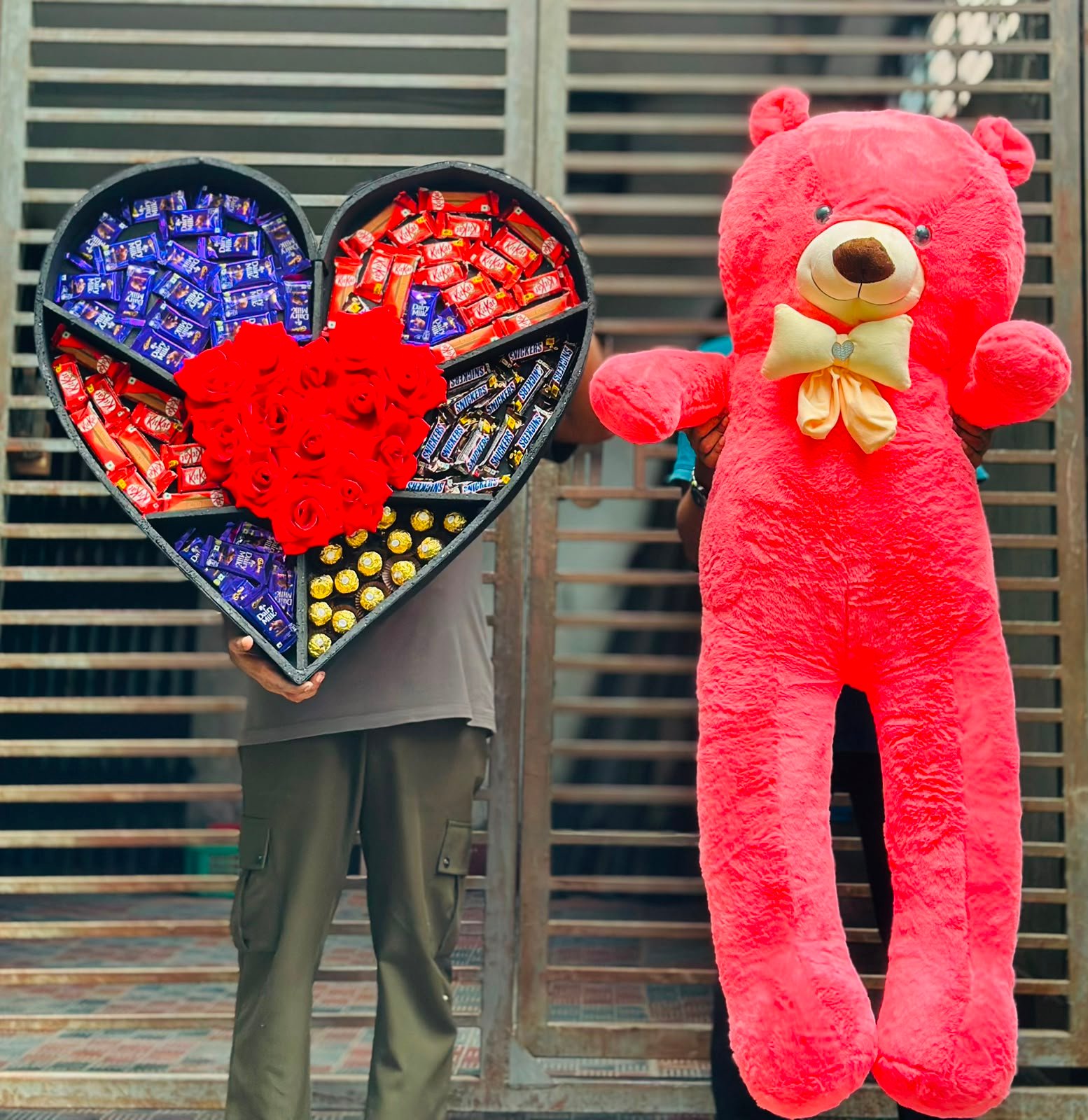 Giant Teddy Bear & Luxury Chocolate Heart Hamper